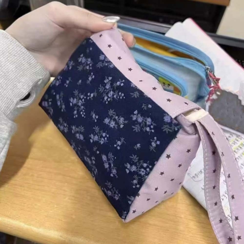 Lifestyle Of Korean - Bolsa de maquillaje con estampado floral