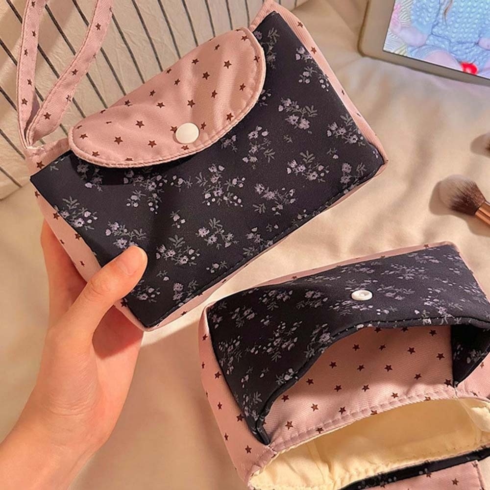 Bolsa de maquillaje con estamp - Lifestyle Of Korean reseña y precio